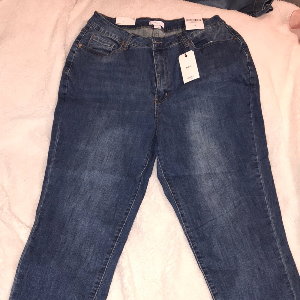 Plus size Signature High-Rise Mom Jeans size 12